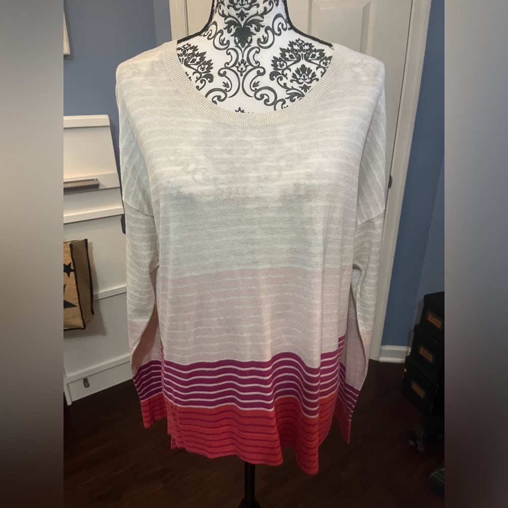 Gap size large hi low sweater with stripes